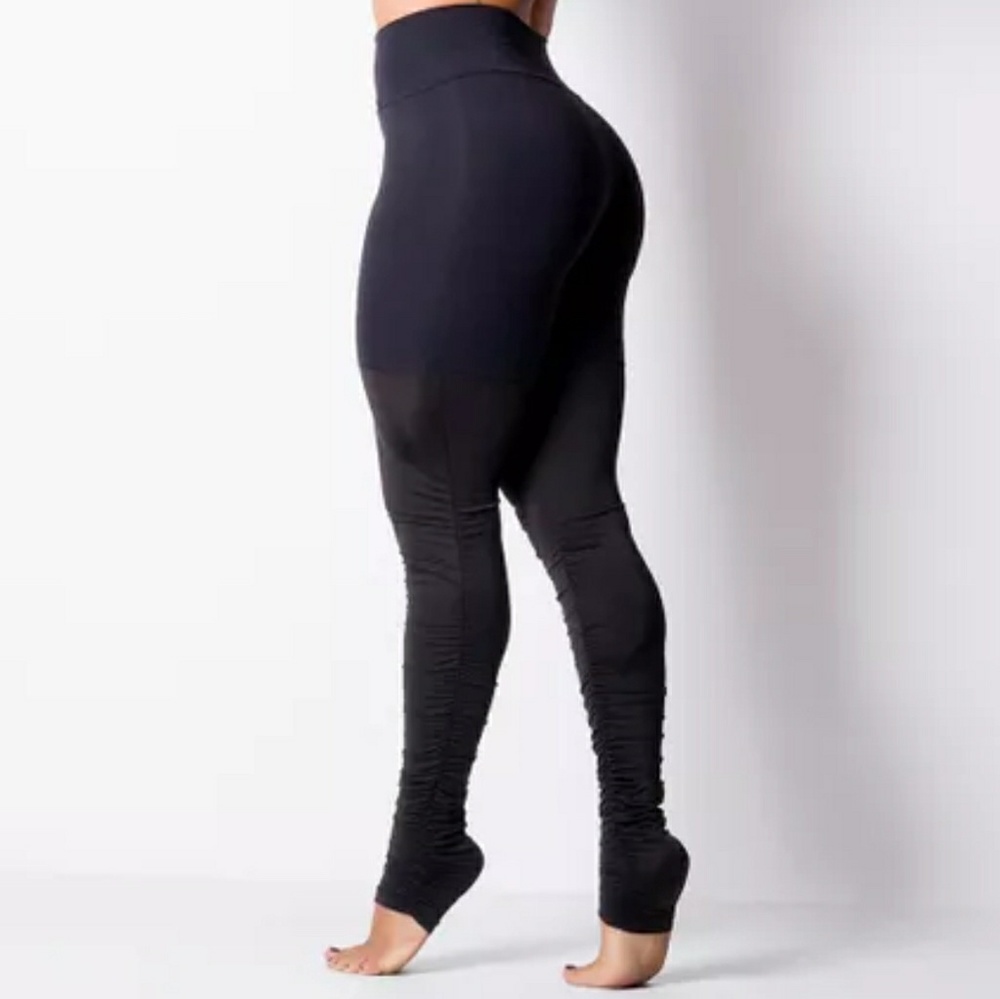 High waisted leggings